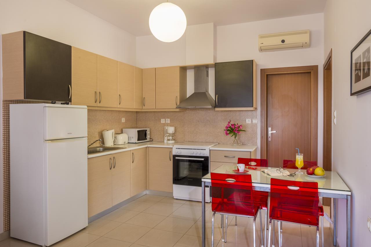 Caravella Luxury Apartments Paleokhóra Eksteriør bilde